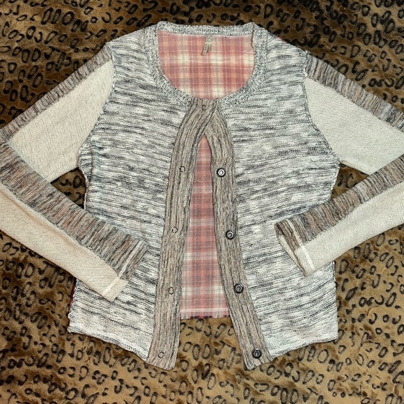 BKE Boutique Mixed Knit Plaid Lined Cardigan Sweater Small - Picture 8 of 11